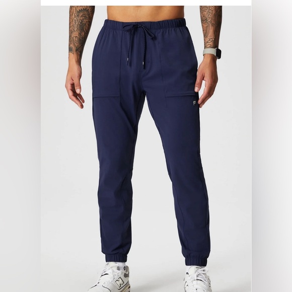 The One Jogger Sz large - Picture 1 of 5
